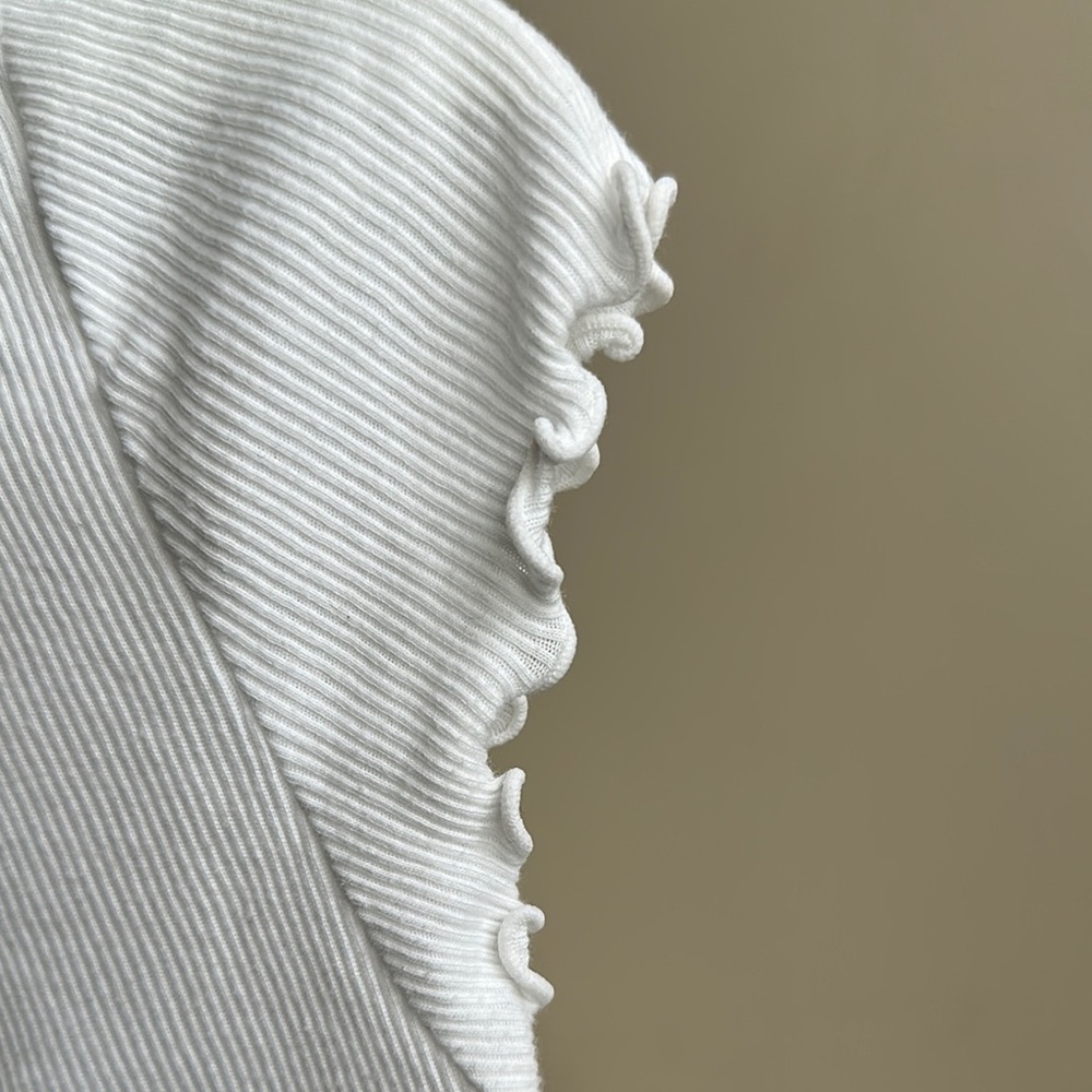 White Ribbed Women's Cropped Tee with Lettuce Hem - Picture 5 of 7
